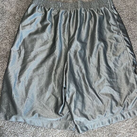 Nike 2 pocket Silver lined Long 9 1/2” basketball athletic gym workout shorts 2X - Picture 5 of 5